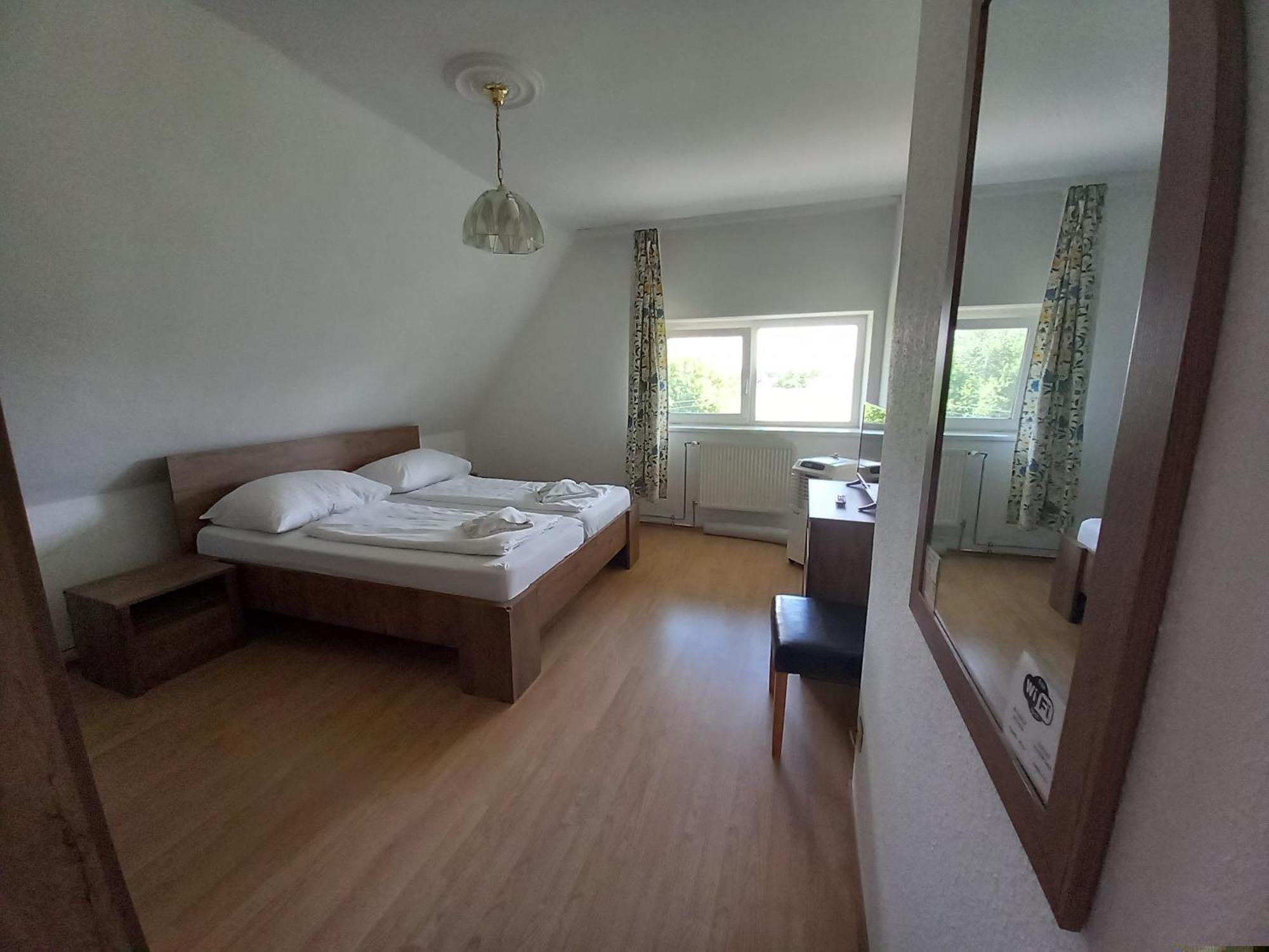 Hotel Familia Zamárdi 部屋 写真